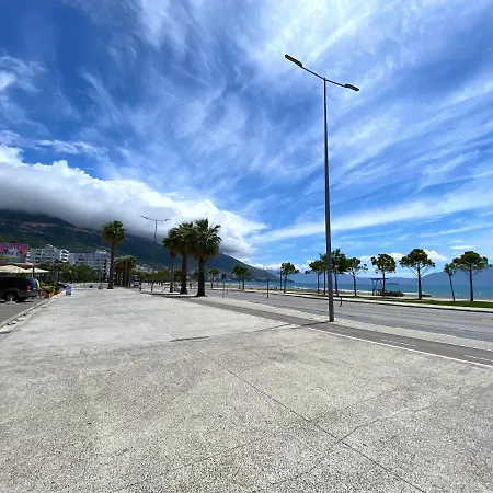 3 Lara Sea View