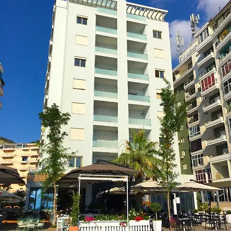 3 Lara Sea View *
