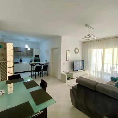 3 Lara Sea View Apartment
