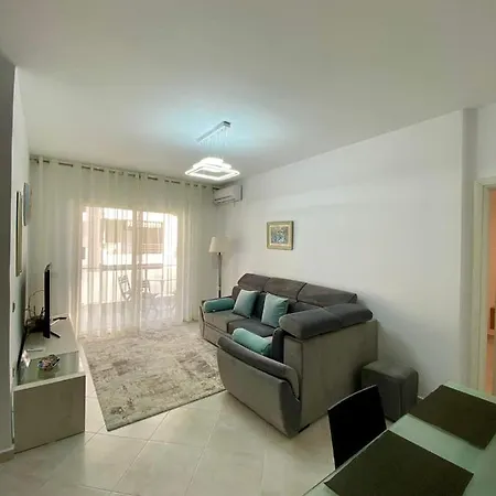 3 Lara Sea View *