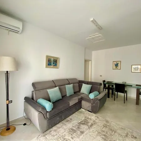 3 Lara Sea View