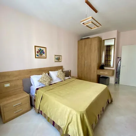Apartment 3 Lara Sea View *